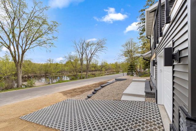 N3834 Tipperary Road, Poynette, WI 53955