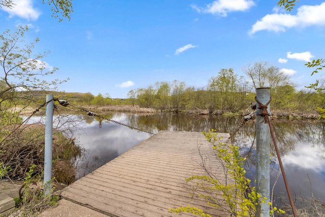 N3834 Tipperary Road, Poynette, WI 53955
