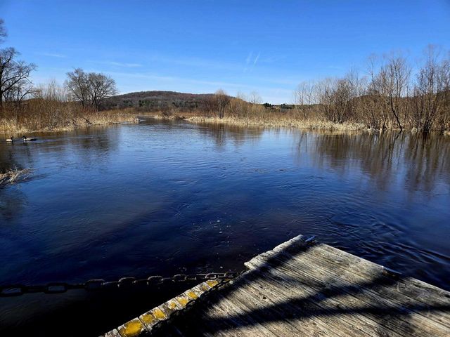 N3834 Tipperary Road, Poynette, WI 53955