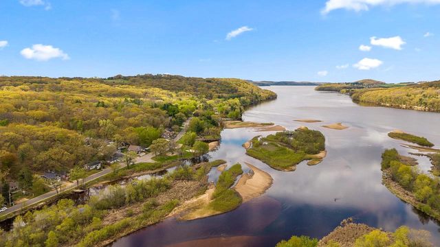 N3834 Tipperary Road, Poynette, WI 53955