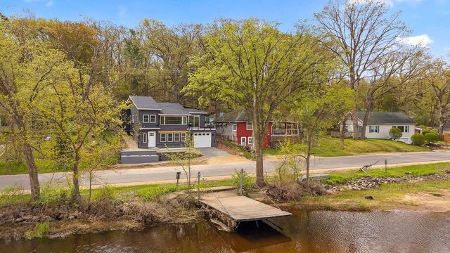 N3834 Tipperary Road, Poynette, WI 53955