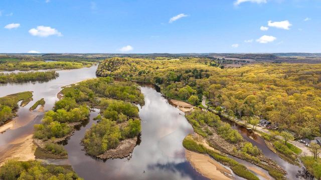 N3834 Tipperary Road, Poynette, WI 53955