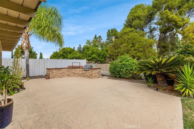 1517 Uppingham, Thousand Oaks, CA 91360