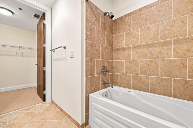 618 N Boylan Avenue 302, Raleigh, NC 27603
