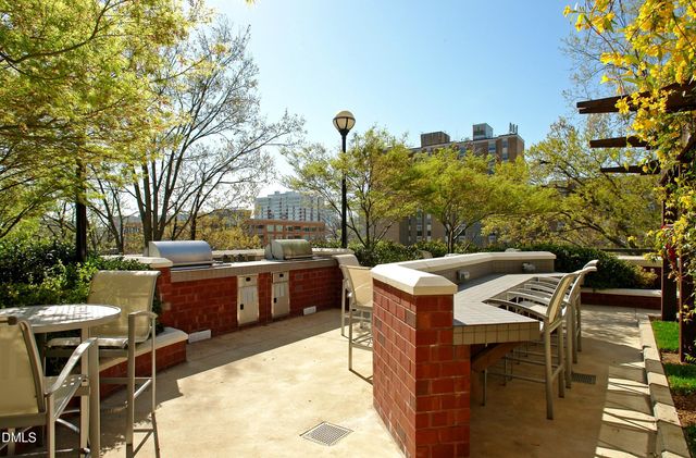 618 N Boylan Avenue 302, Raleigh, NC 27603