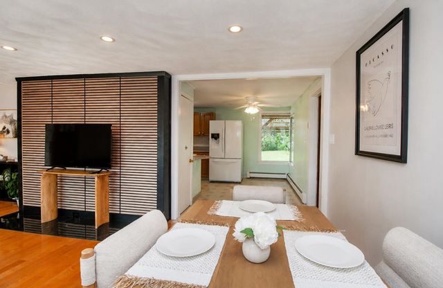 72 Chester Road, Derry, NH 03038
