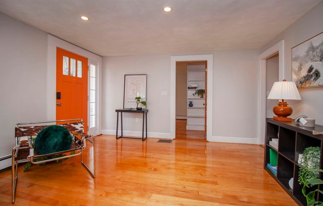72 Chester Road, Derry, NH 03038