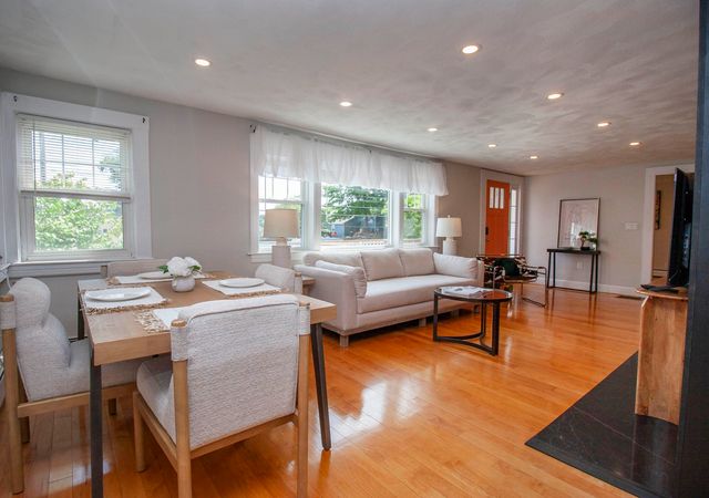 72 Chester Road, Derry, NH 03038