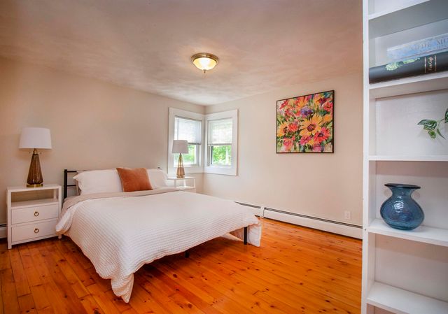 72 Chester Road, Derry, NH 03038