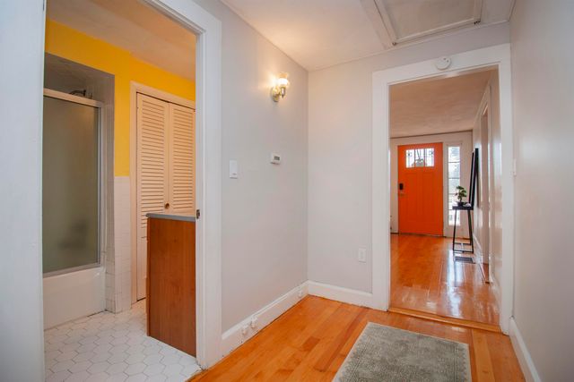 72 Chester Road, Derry, NH 03038