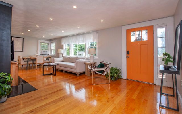 72 Chester Road, Derry, NH 03038
