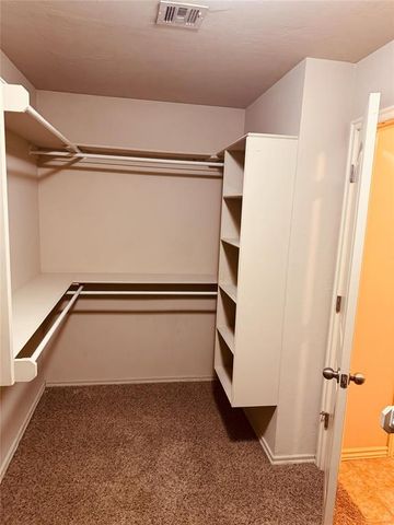 601 Ellsworth Avenue, Yukon, OK 73099