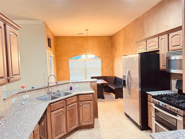 601 Ellsworth Avenue, Yukon, OK 73099