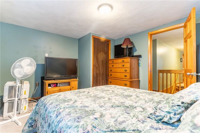 60 Salisbury Road, Glocester, RI 02814