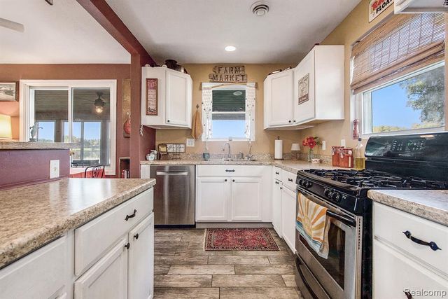 2509 Rubbins Road, Howell, MI 48843