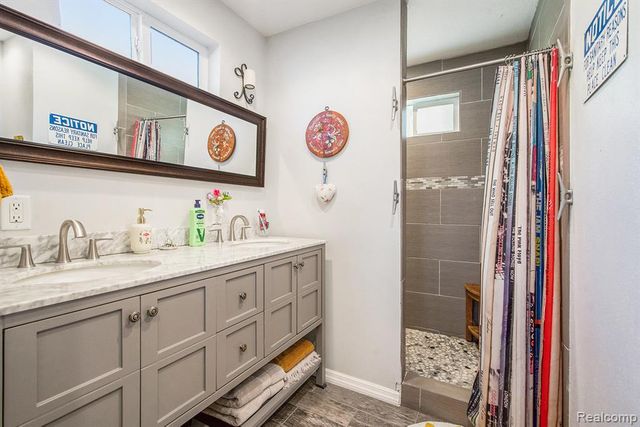 2509 Rubbins Road, Howell, MI 48843