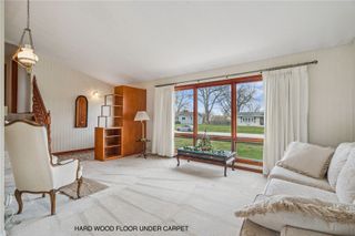 1007 Raney Street, Hiawatha, IA 52233