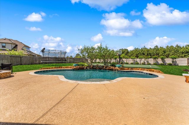 19139 Blue Hill Lane, Tomball, TX 77377