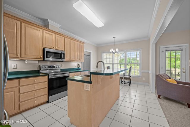 202 Nyon Court, New Bern, NC 28562