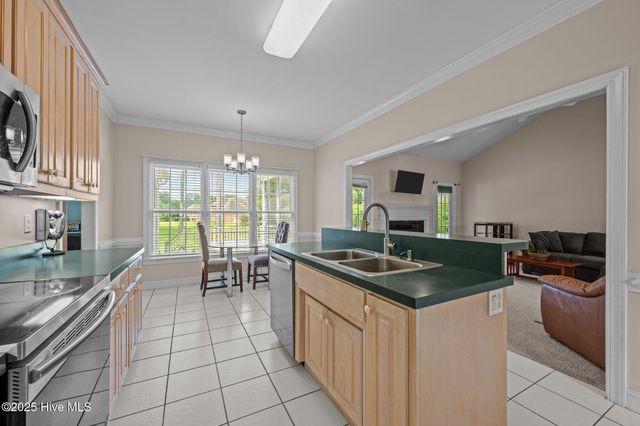 202 Nyon Court, New Bern, NC 28562