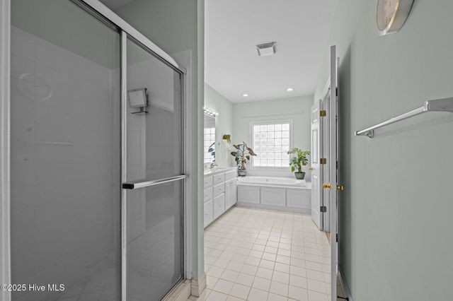 202 Nyon Court, New Bern, NC 28562