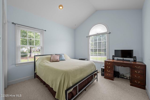 202 Nyon Court, New Bern, NC 28562