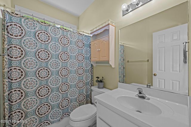 202 Nyon Court, New Bern, NC 28562