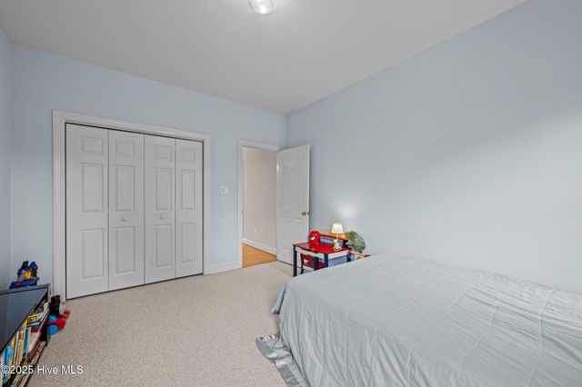 202 Nyon Court, New Bern, NC 28562