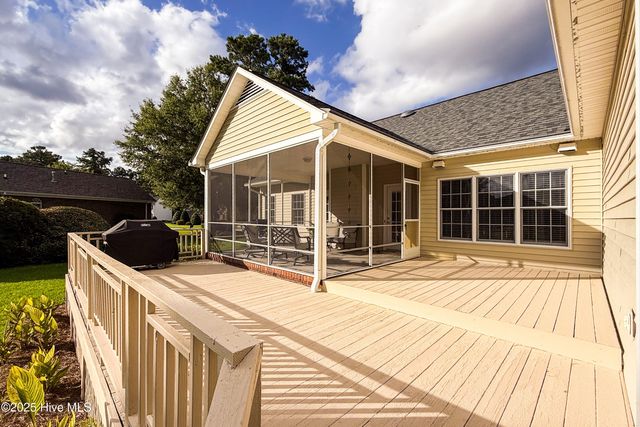 202 Nyon Court, New Bern, NC 28562