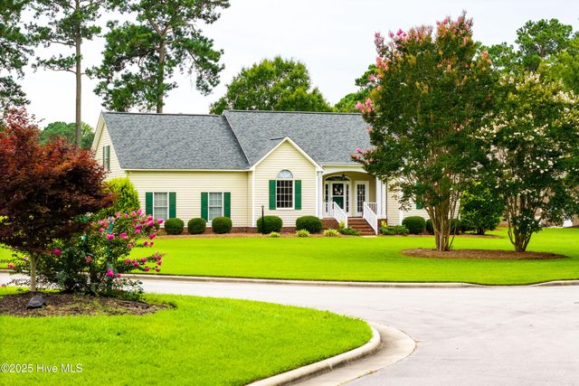 202 Nyon Court, New Bern, NC 28562