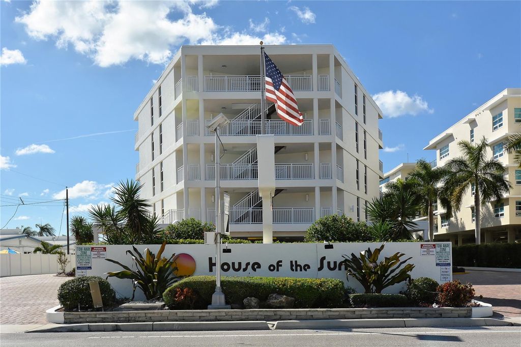 6518 MIDNIGHT PASS ROAD 209, Sarasota, FL 34242