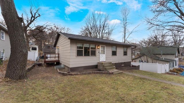 1707 10th Avenue SE, Saint Cloud, MN 56304