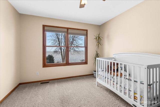 457 Davis Drive, Sycamore, IL 60178