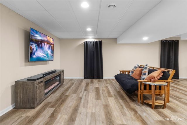 457 Davis Drive, Sycamore, IL 60178