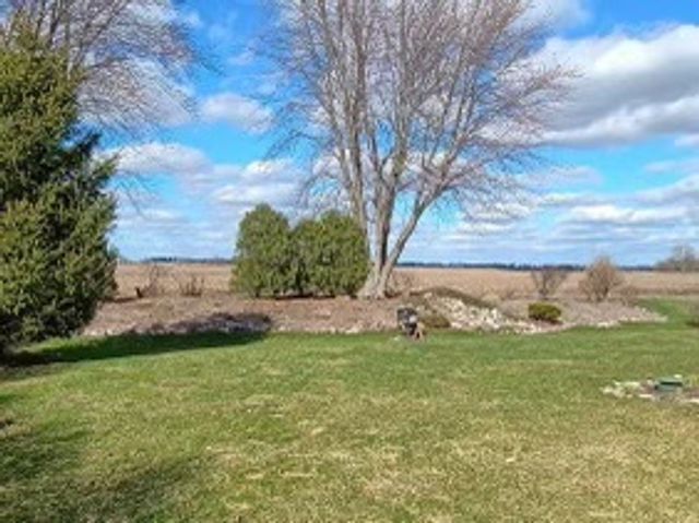 457 Davis Drive, Sycamore, IL 60178