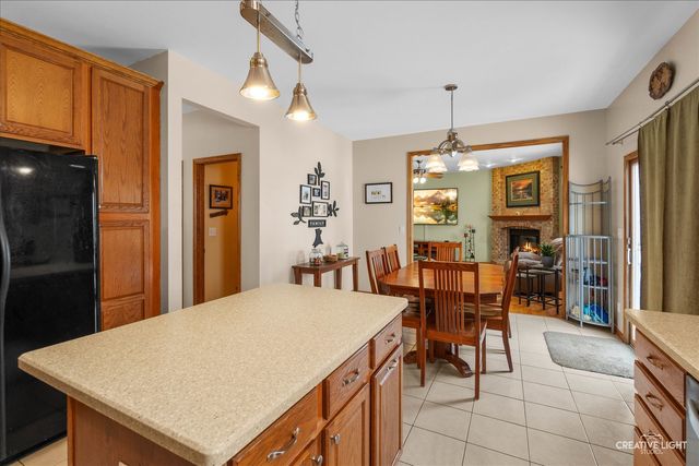 457 Davis Drive, Sycamore, IL 60178