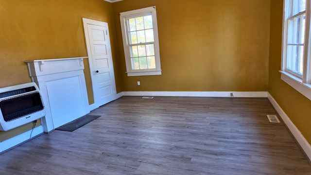 118 County Road, Spartanburg, SC 29301