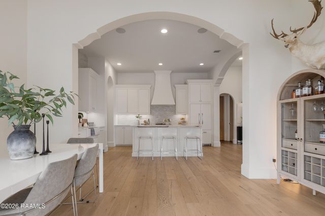 200 Habitat Ridge, Broussard, LA 70518
