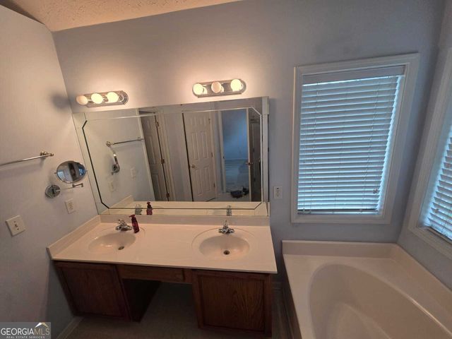 323 Bald Eagle Way, Mcdonough, GA 30253