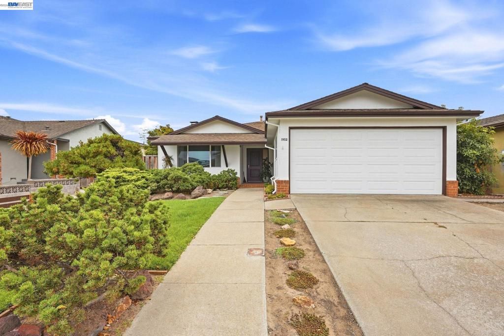 1952 Sandcreek Way, Alameda, CA 94501