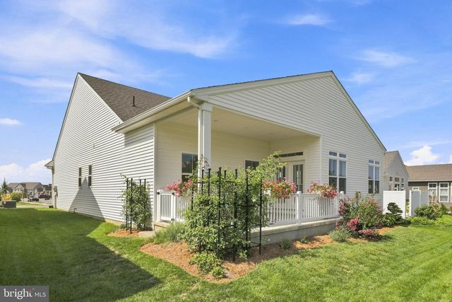 1890 EMERALD WAY, Mount Joy, PA 17552