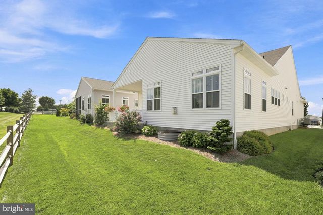 1890 EMERALD WAY, Mount Joy, PA 17552