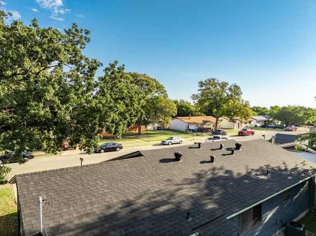 2806 Live Oak DR, Copperas Cove, TX 76522