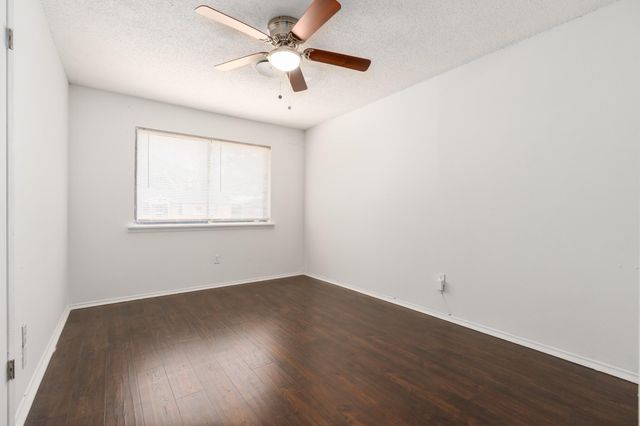 2806 Live Oak DR, Copperas Cove, TX 76522