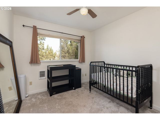 6446 Nw LYNCH Ln, Redmond, OR 97756