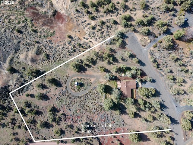 6446 Nw LYNCH Ln, Redmond, OR 97756