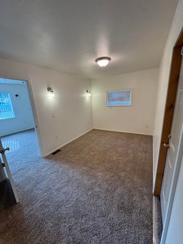 6 BLANCHE AVENUE, Fairbanks, AK 99701