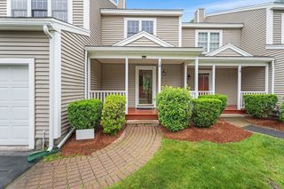 18 Hitching Post Ln 18, Northborough, MA 01532