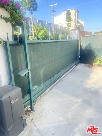2343 Ocean View Avenue, Los Angeles, CA 90057