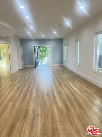 2343 Ocean View Avenue, Los Angeles, CA 90057